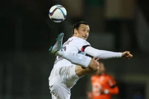 Zlatan čeka ponudu Premijerligaša?!