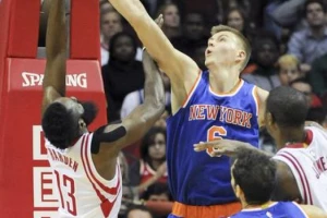 'Bananamen' Porzingis - Tri rampe za tri sekunde!