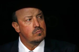 Rafa Benitez zove navijače da uplaše 'Crne mačke'