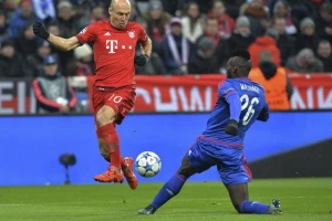 Bajern nemilosrdan i na prijateljskoj, golčina Robena, prvenac novajlije