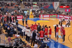 Zvezda silovito u polufinale Kupa Koraća, Dobrić se povredio u finišu