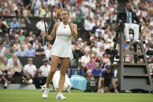Sabalenka se mučila u drugom setu, pa stigla do četvrtfinala Vimbldona