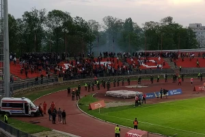UŽIVO - Sukob "Delija" i policije na "Čika Dači"!
