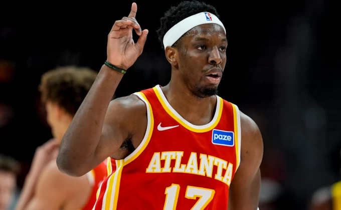 AP Photo/Mike Stewart