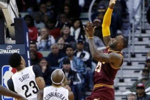 Lebron povredio golferovu ženu, čiča Kobi zakucao!