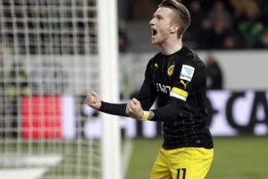 Veljković debitovao, Verder i Dortmund u polufinalu