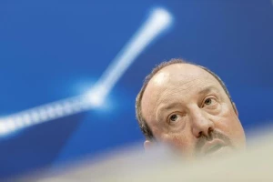 Rafa, pa tebe ama baš niko ne sluša!