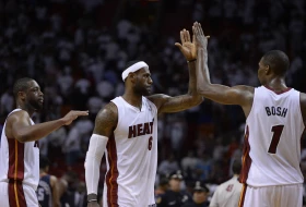 Lebron ne može bez "velike" trojke, da li je ovo centar za titulu Lejkersa? Šta su opcije?
