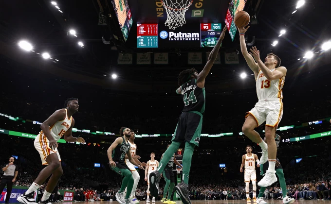 AP Photo/Winslow Townson