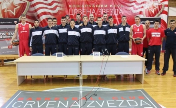 kkcrvenazvezda.rs