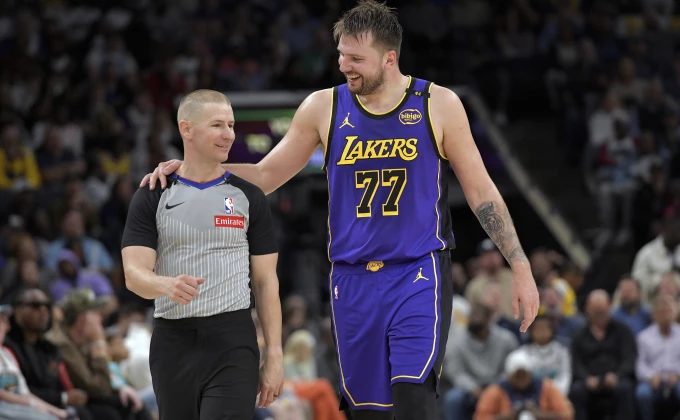AP Photo/Brandon Dill
