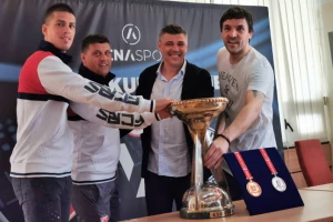 Kup Srbije: Partizan za spas sezone, Zvezda za prekid posta