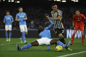 Peh za Juventus, Alkaraz dve nedelje van terena