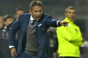 Miha: "Igračima trebaju m***, baciću ih sa balkona ako ne pobede"