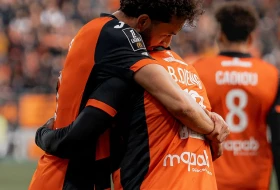 Lansovi snovi su od stakla, Lorijen ih urušio!