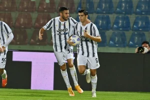 Prvi gol u LŠ, trojica Juveovih novajlija u akciji!