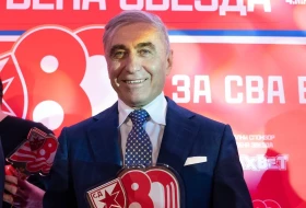 Đurovski čestitao Đurđevdan zvezdašima i  poželo im "duplu krunu"!