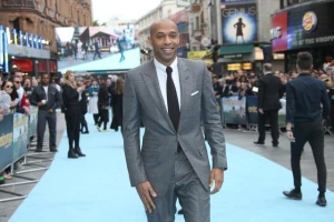 Tijeri Anri 'ljudska gromada'