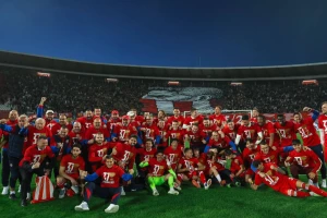 Zvezda u petak podiže pehar i pokazuje svoje "novo odelo"