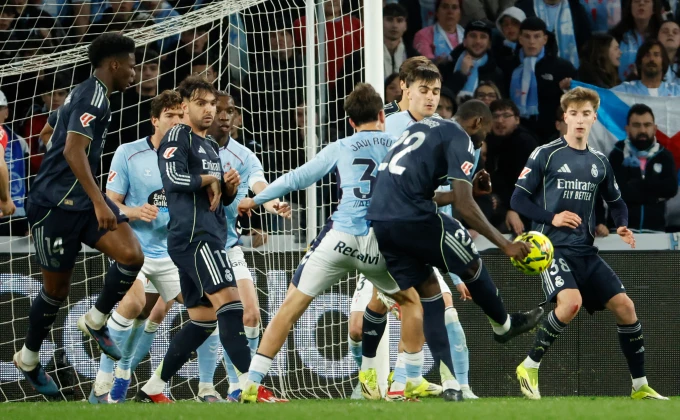 AP Photo/Lalo R. Villar