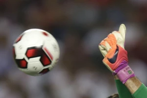 Neverovatno - Četiri odbrane za samo par sekundi!