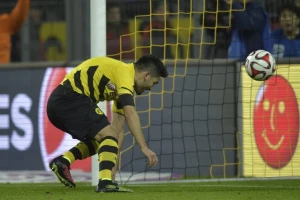 Gundogan spakovao kofere, u nedelju promocija?