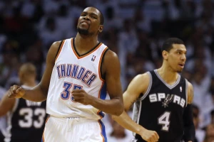 Peh za 'Grmljavinu' - Durant 'u autu' dva meseca!