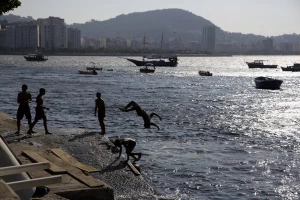 AP: Opasno zagađeni bazeni u Riju!
