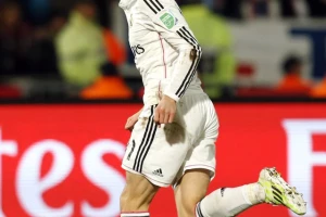 Navijači Reala: "Prodajte Bejla!"