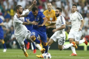 Poslednja vest, Tevez večeras igra za Juventus!