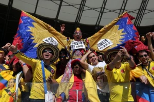 Pogledajte kakvu podršku imaju Kolumbijci protiv Grčke (FOTO)