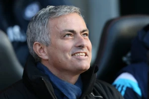 Šuplja odbrana ili asistent majstor?