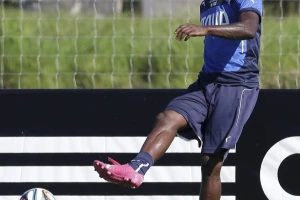 Baloteli na pregledima u Liverpulu, ne igra protiv Sitija!