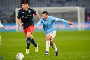 De Rosijeva Đenova pretplaćena na drame, Lacio slavio posle penal-revije u Rimu!