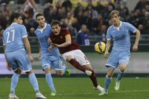 Ljaja pogurao Romu, Napoli drži korak!