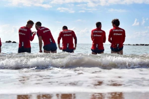 Zvezda - nakon napornih treninga, brčkanje u Mediteranu!