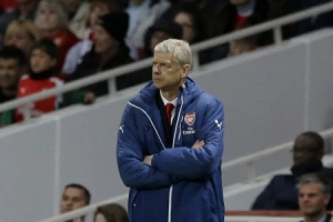 Arsene, reaguj dok je gužva!