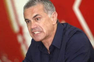 Terzić objasnio zašto ne treba porediti rezultate Zvezdinih košarkaša i fudbalera