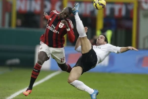 Veče prelepih golova na ''Bentegodiju'', Milan u samom vrhu!