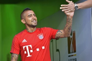 Bajern Minhen pobedio Dinamo u Drezdenu, upisao se Vidal!