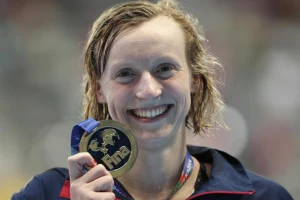 Novo zlato i svetski rekord za Kejti Ledecki