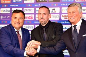 Kraj uspešne ere - Fiorentinu napustio čovek koji je doveo Jovetića, Ljajića, Salaha...