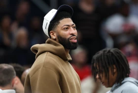 Entoni Dejvis - Da li i on veruje u ovo što govori?