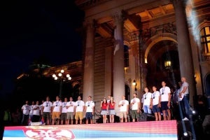 Premijer poručio sportistima: ''Donosite medalje, ima novca za nagrade!''