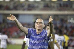 Avram Grant trolovao Terija