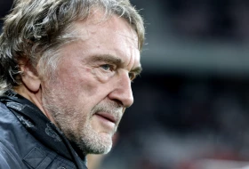 Junajted u problemu - Retklif izgubio 7.630.000.000 evra