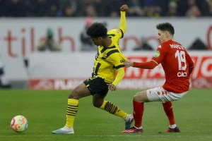 Novi peh za Dortmund, Adejemi nekoliko nedelja van terena