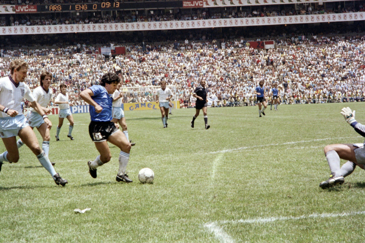 Argentina protiv Engleske, fudbal na dva jezika...