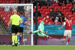 Italija strahovala, Arnautović umalo heroj, rezervisti u produžetku doneli 1/4 finale! 