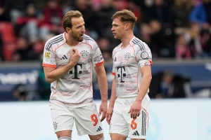 Bajern "crveneo" za ogroman bod u Leverkuzenu, pobeda Borusije i znaci života Volfsburga